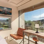 Alba *